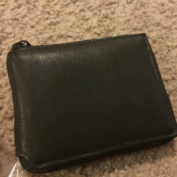 No Brand Name Other - Men's Genuine Leather Bi-Fold Zipper Wallet NWT